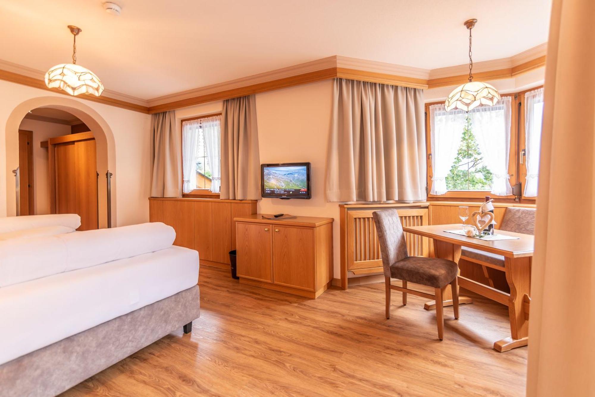 Hotel Garni Apart Tina Ischgl Kültér fotó